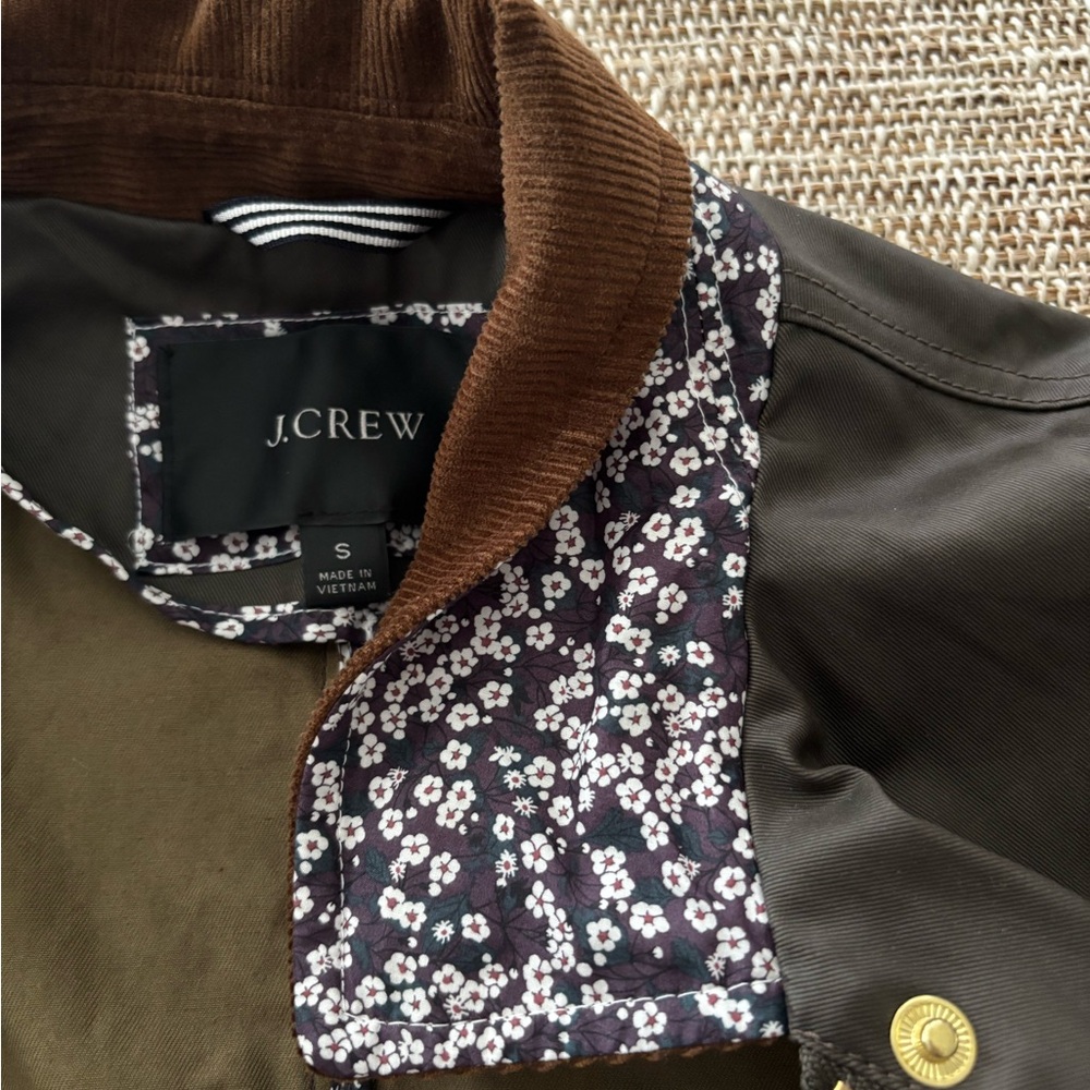 J Crew Barn Jacket with Liberty Floral Print Olive Green Small Like New - Picture 9 of 14